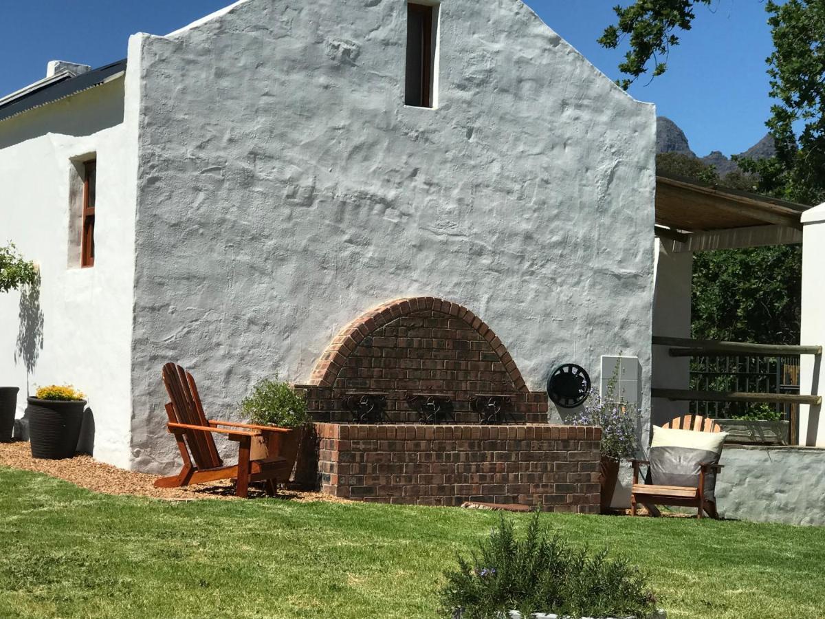 Raithby Winelands Historical Cottage Экстерьер фото